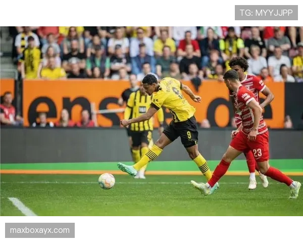 奥格斯堡攻防均衡力克强敌，状态回升彰显球队新气象